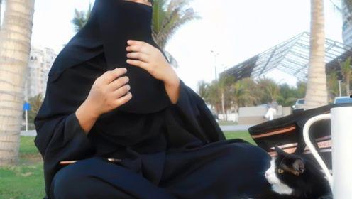 娱乐吃瓜君女子,女子背后的惊人真相